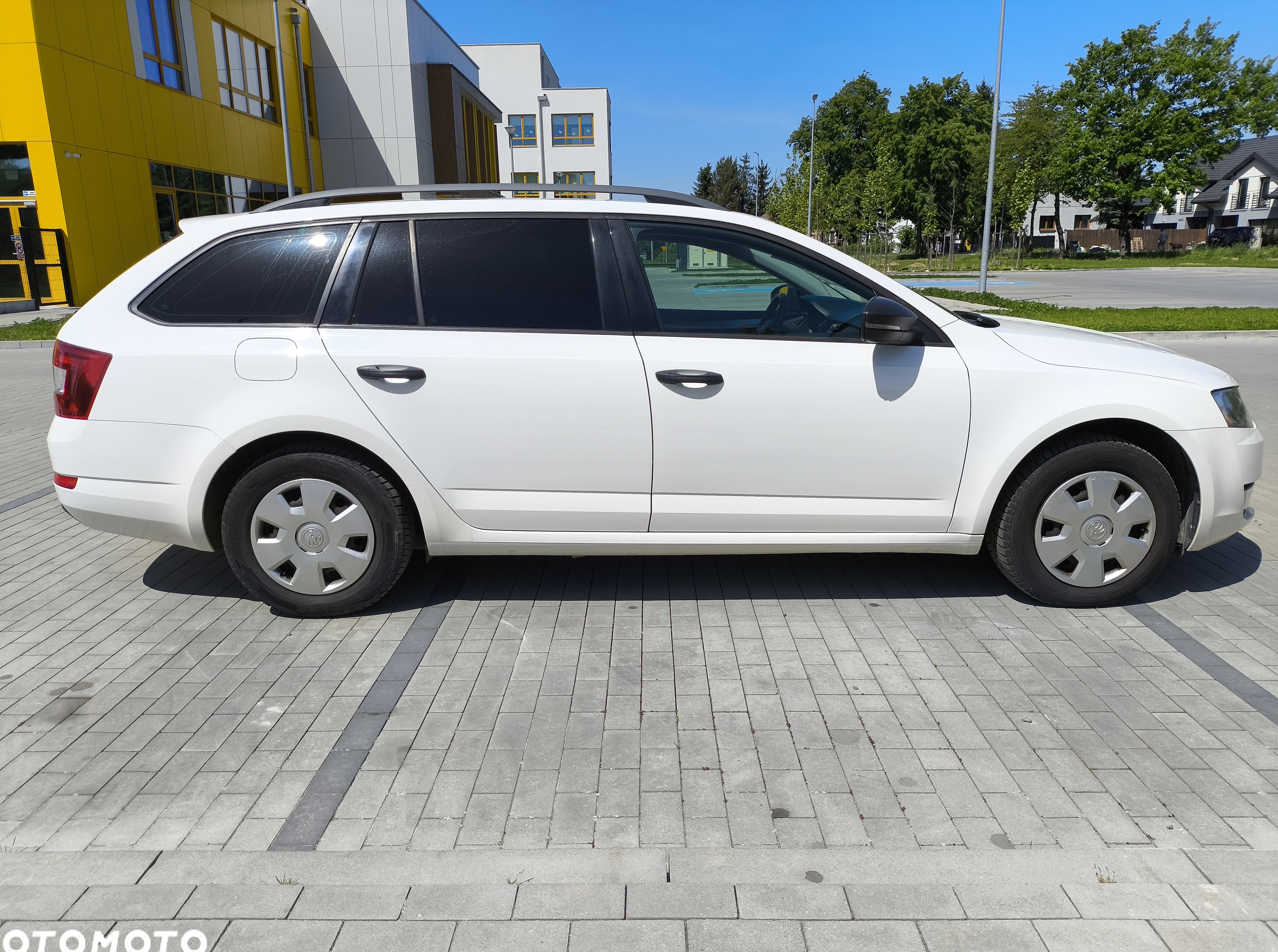 Skoda Octavia cena 29900 przebieg: 265000, rok produkcji 2014 z Rzeszów małe 37